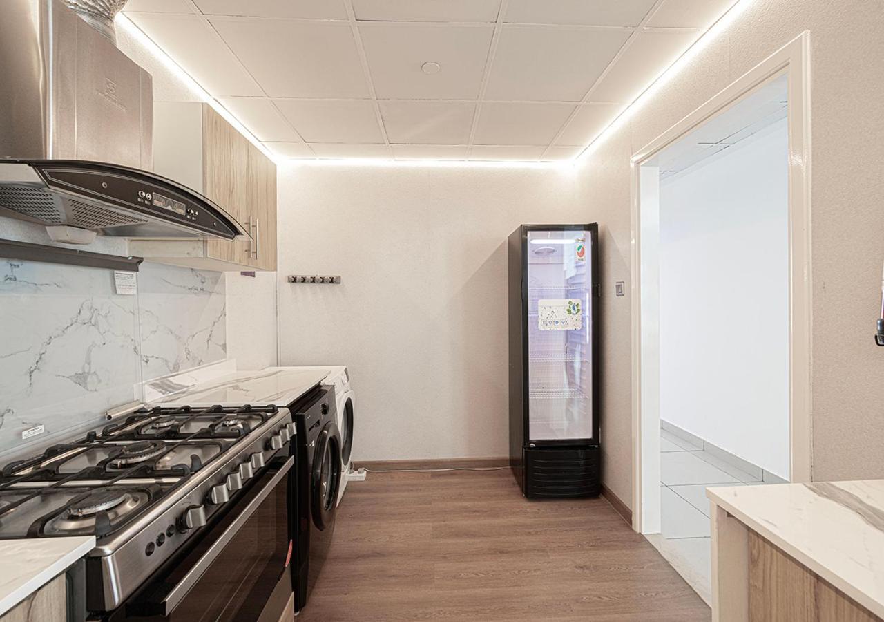 Next'House - Skyview Host Hostel Dubai Luaran gambar